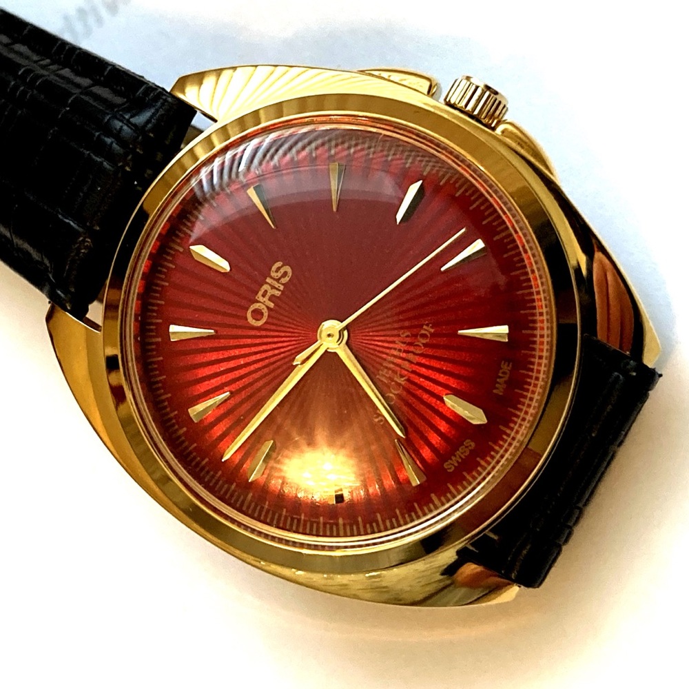 Dial Shows- Swiss Made men’s watch by ORIS  🇨🇭